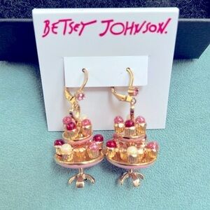 Betsey Johnson Cupcake Display Stand Earrings NEW